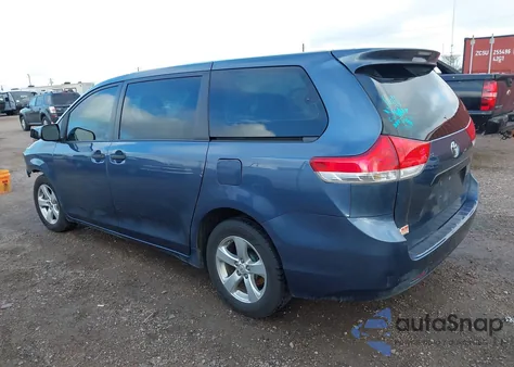 2014 Toyota Sienna L V6 7 Passenger z USA, uszkodzony, nr VIN 5TDZK3DC7ES521633